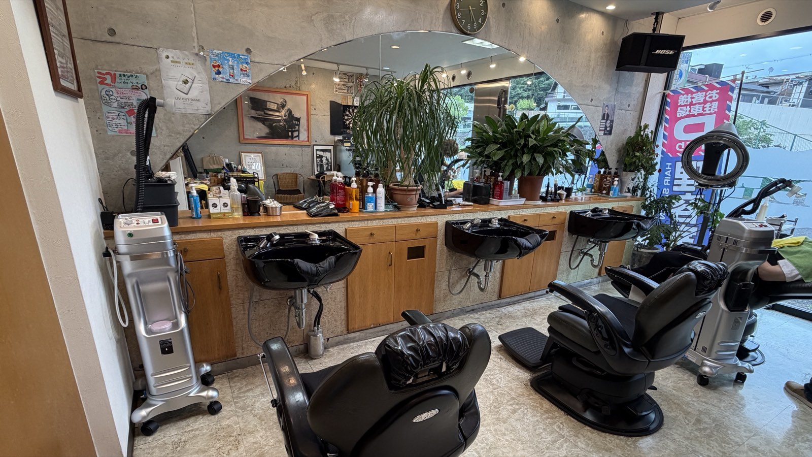 Cut inn IDE HOMME の店内